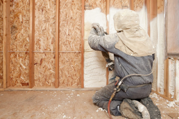 Understanding the Differences Between Open-Cell Spray Foam and Closed-Cell Spray Foam