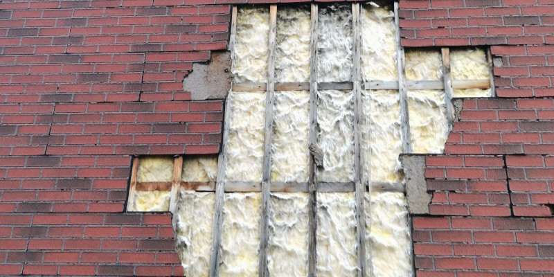 Top Signs You Need Insulation Removal and Replacement