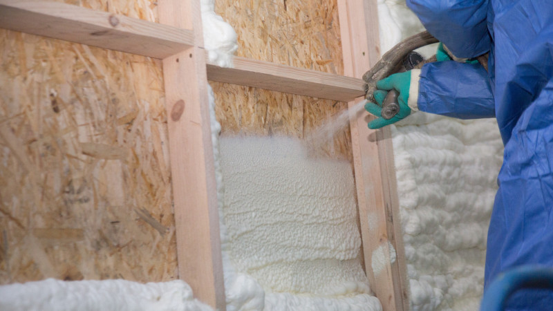 Why Many Homeowners Choose Spray Foam Insulation